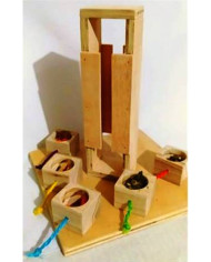 Comedero Torre Interactiva para Alimento de Conejos